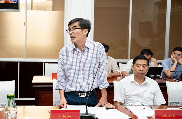 Lãnh đạo sở, ngành tỉnh phát biểu tại cuộc họp.