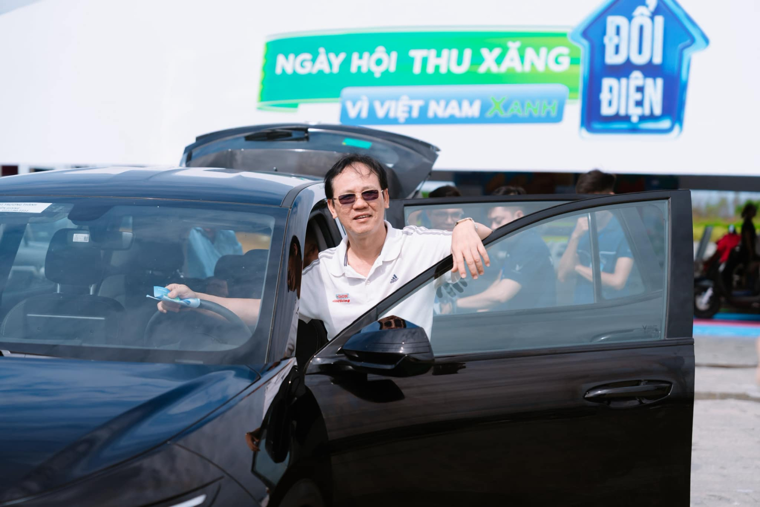LIMO GREEN NỔI BẬT TẠI SỰ KIỆN THU XĂNG ĐỔI ĐIỆN RẠCH GIÁ